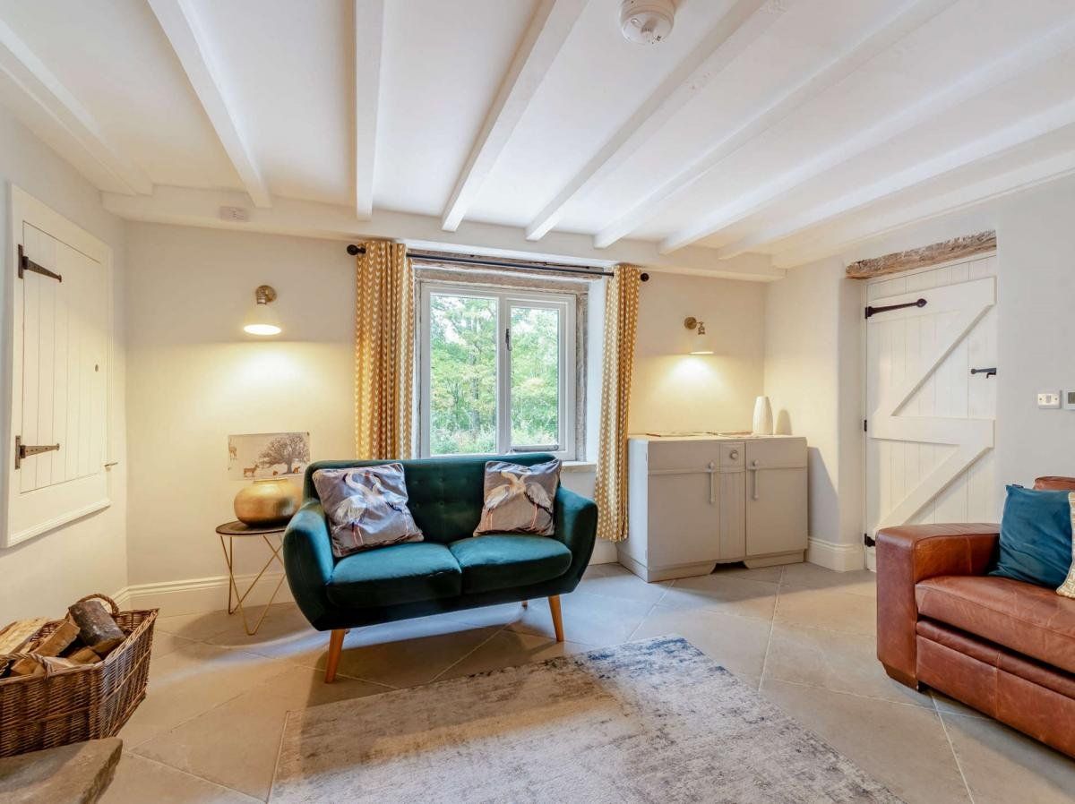 Cottage in Derbyshire photo 9