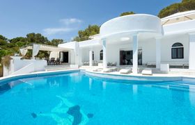 Cala Jondal Exclusive reviews